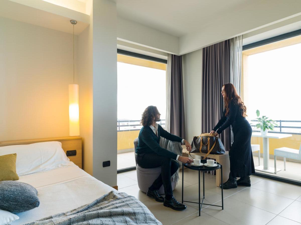 Esperia Palace Hotel & Resort Spa Дзаферана Етнеа Екстериор снимка