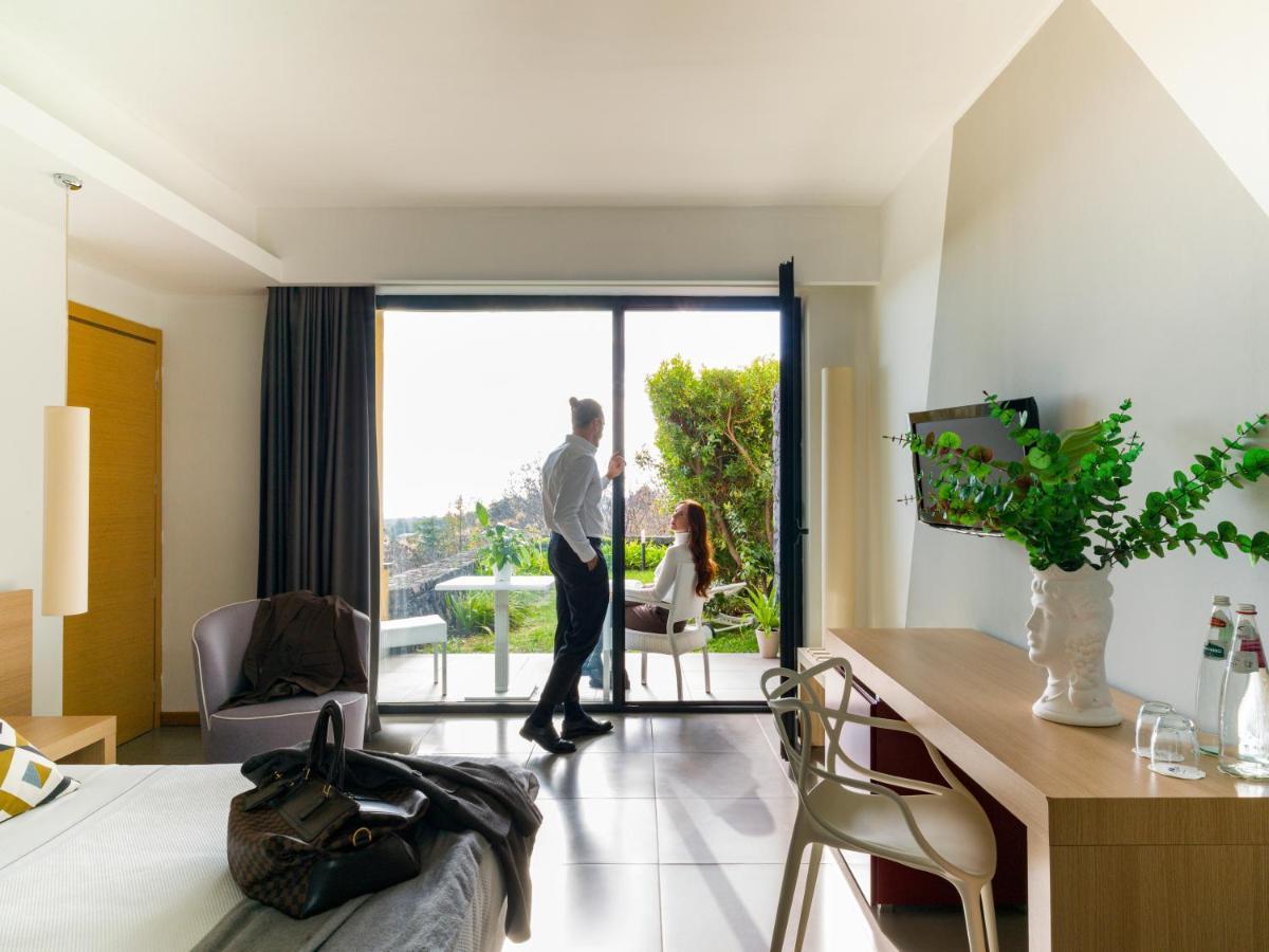 Esperia Palace Hotel & Resort Spa Дзаферана Етнеа Екстериор снимка