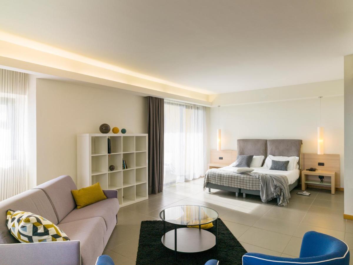 Esperia Palace Hotel & Resort Spa Дзаферана Етнеа Екстериор снимка