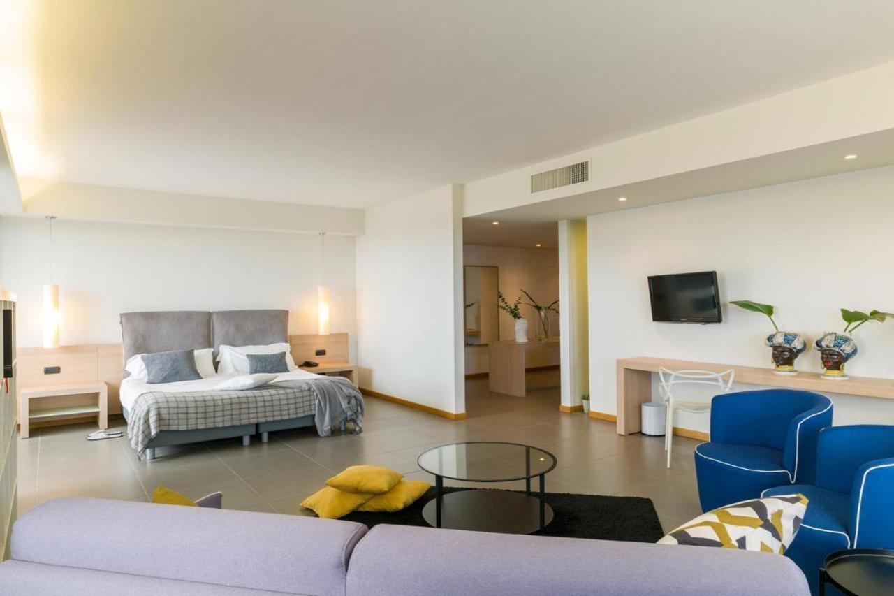 Esperia Palace Hotel & Resort Spa Дзаферана Етнеа Екстериор снимка