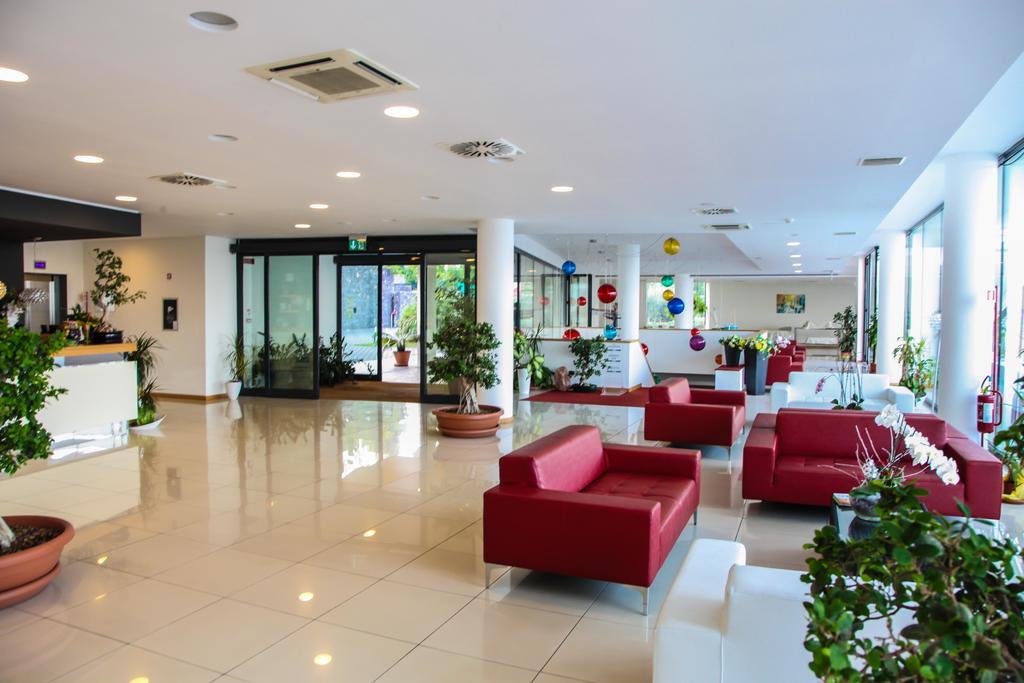Esperia Palace Hotel & Resort Spa Дзаферана Етнеа Екстериор снимка